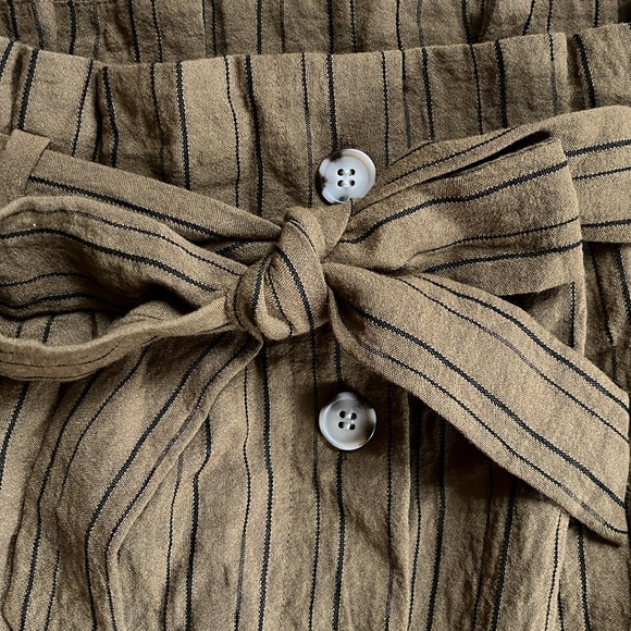 H&M Button Skirt - Picture 2 of 3